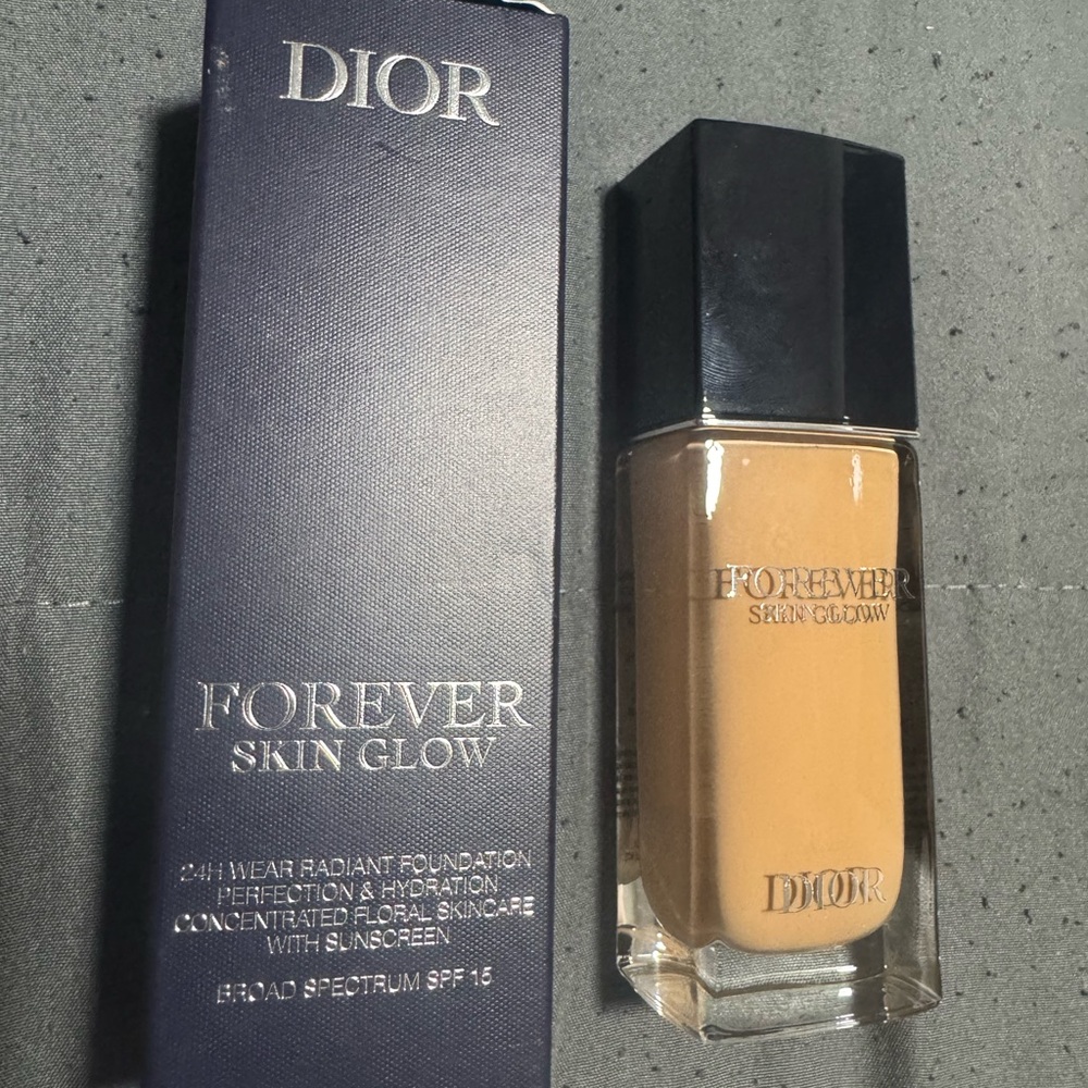 Dior Tan Foundation Makeup Liquid Formula